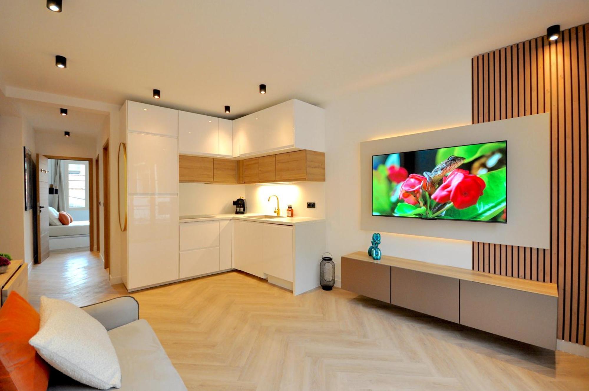 Monaco # Menton - 6 Persons - 2 Bedrooms - Full Renovated - Private Parking - Hypercenter - Clim - Beach And Sun Extérieur photo
