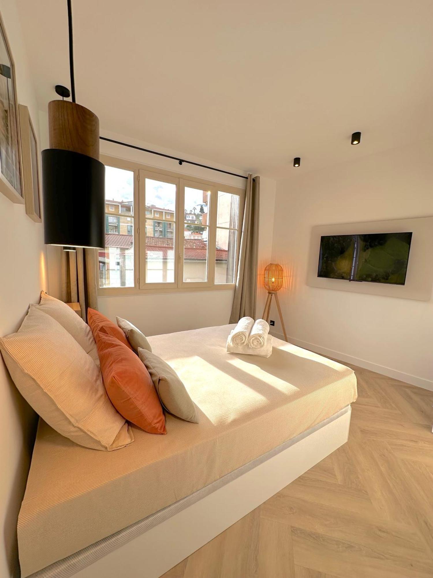 Monaco # Menton - 6 Persons - 2 Bedrooms - Full Renovated - Private Parking - Hypercenter - Clim - Beach And Sun Extérieur photo